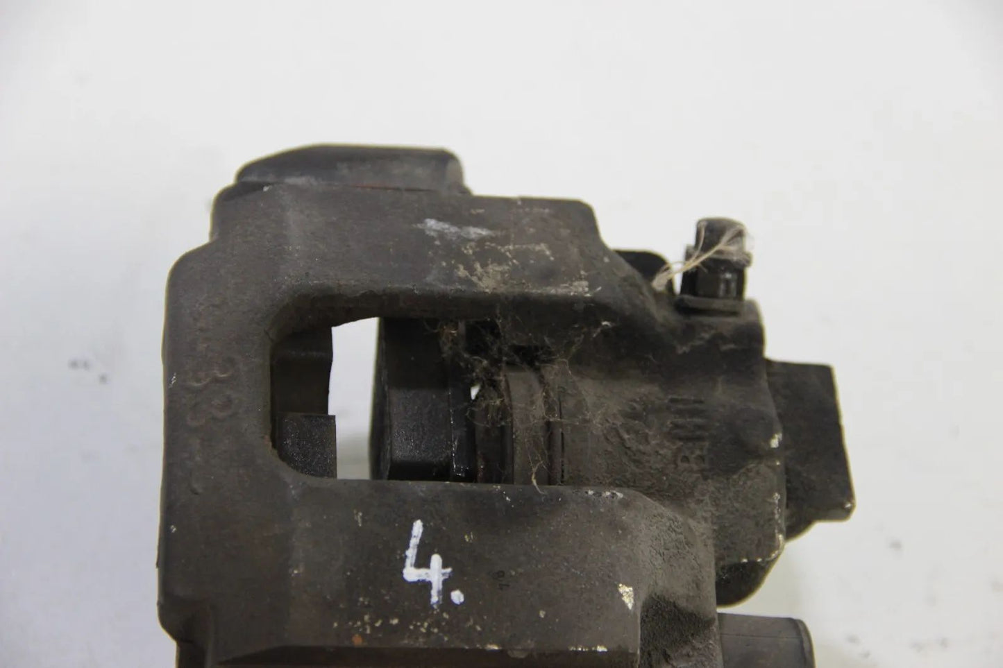 Original BMW E24 635csi E28 5er Bremssattel Sattelhalter hinten links rechts