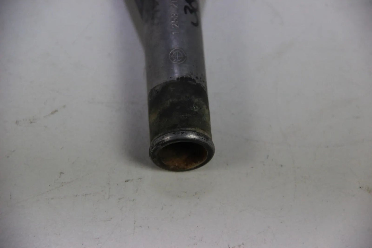 Original BMW E24 E28 E34 E32 M30 M88  Wasserflansch Zylinderkopf Hinten 1253209