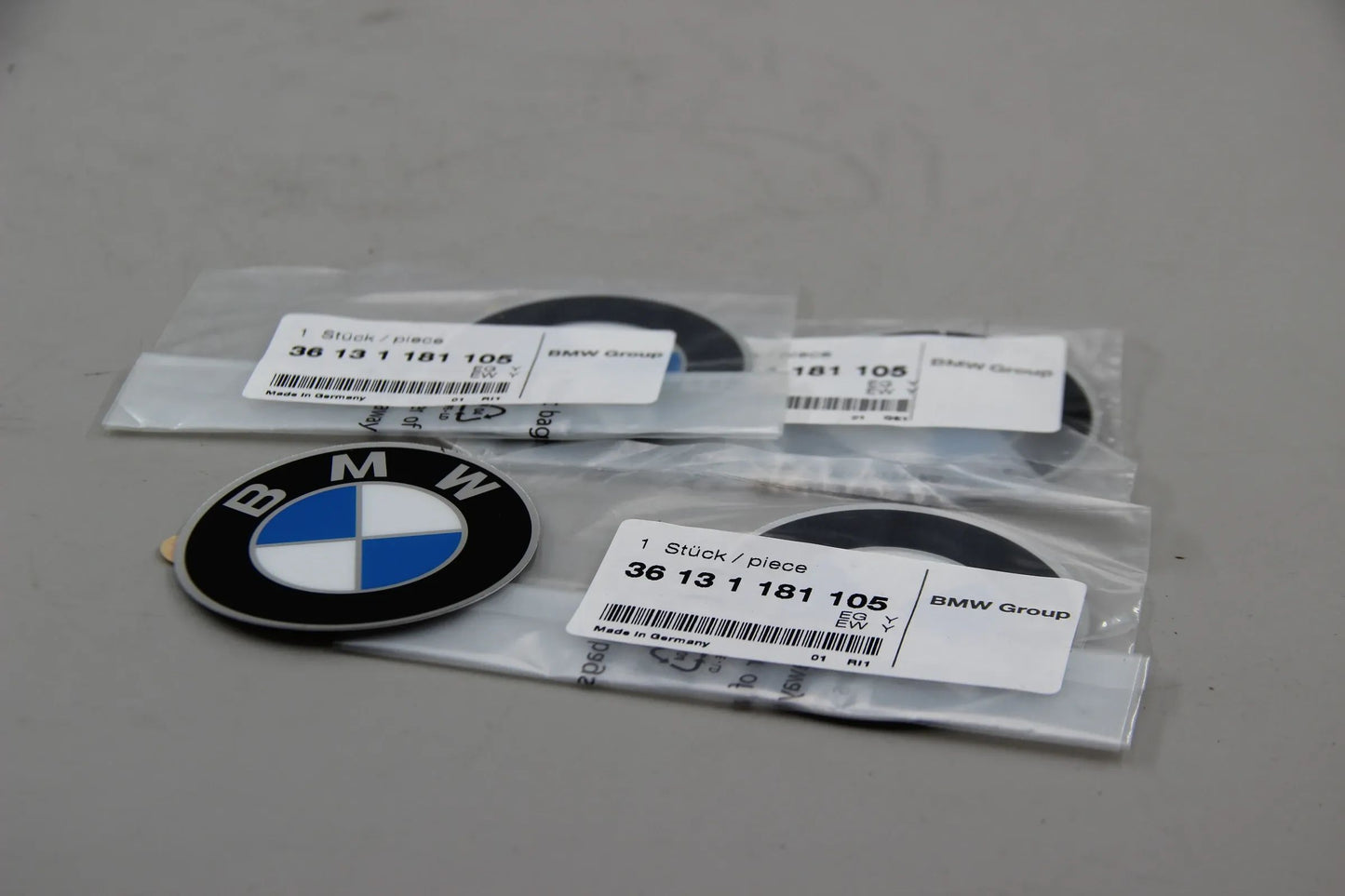 Original BMW E10 E3 E9 NK E12 4x Plakette mit Klebefolie D=60MM 36131181105