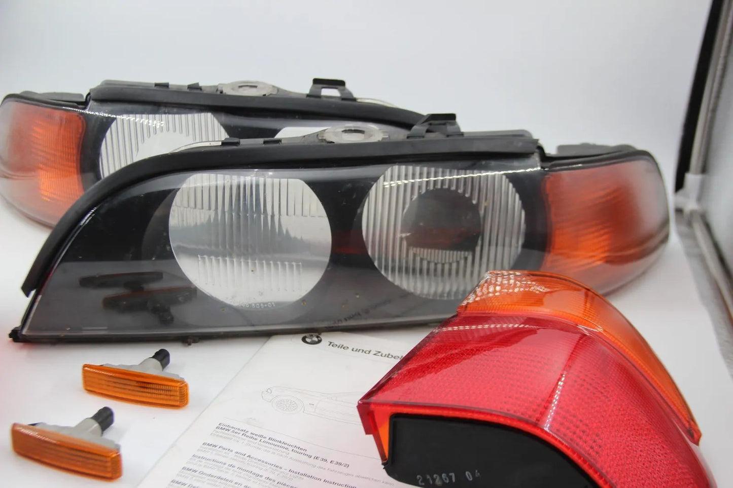 Original BMW E39 5er 520i-540i Umbausatz Blinkleuchten Orange NOS 82199408460