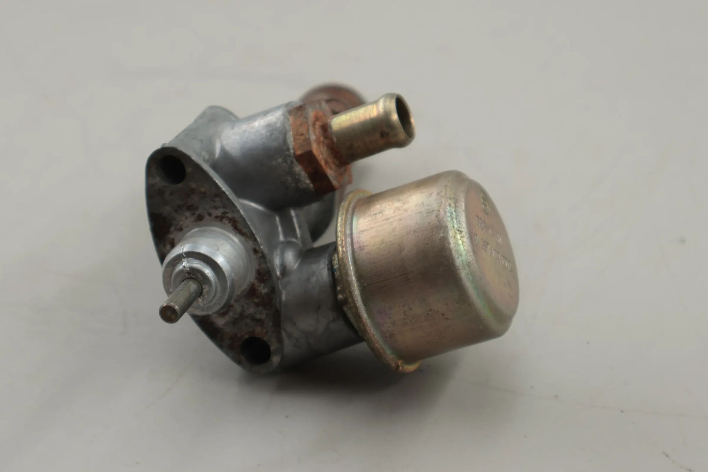 Mercedes-Benz W108 W113  Zusatzlauft Flansch Zusatzluftfilter  0457103002
