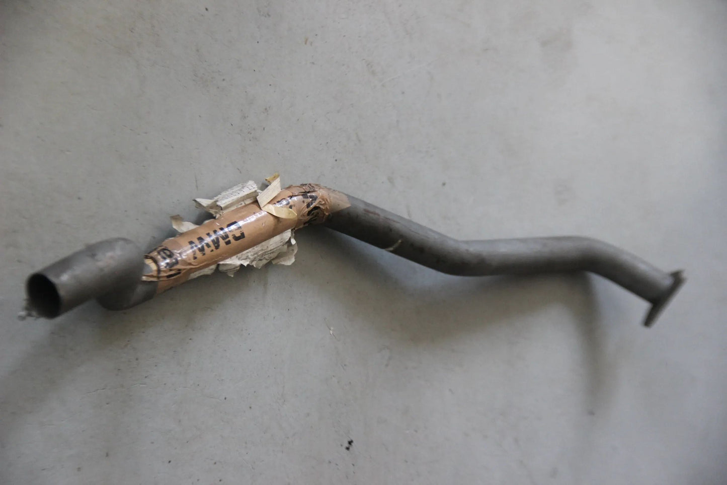 Original BMW 5er E12 520 M20 Limousine Abgasrohr ZYL.1-3 18111246459