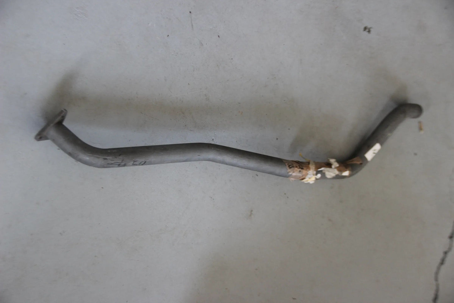 Original BMW 5er E12 520 M20 Limousine Abgasrohr ZYL.1-3 18111246459