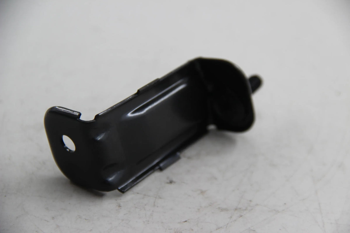 Original BMW E28 518i 520i 528i 533i 535i Halter rechts NOS NLA 51121867612
