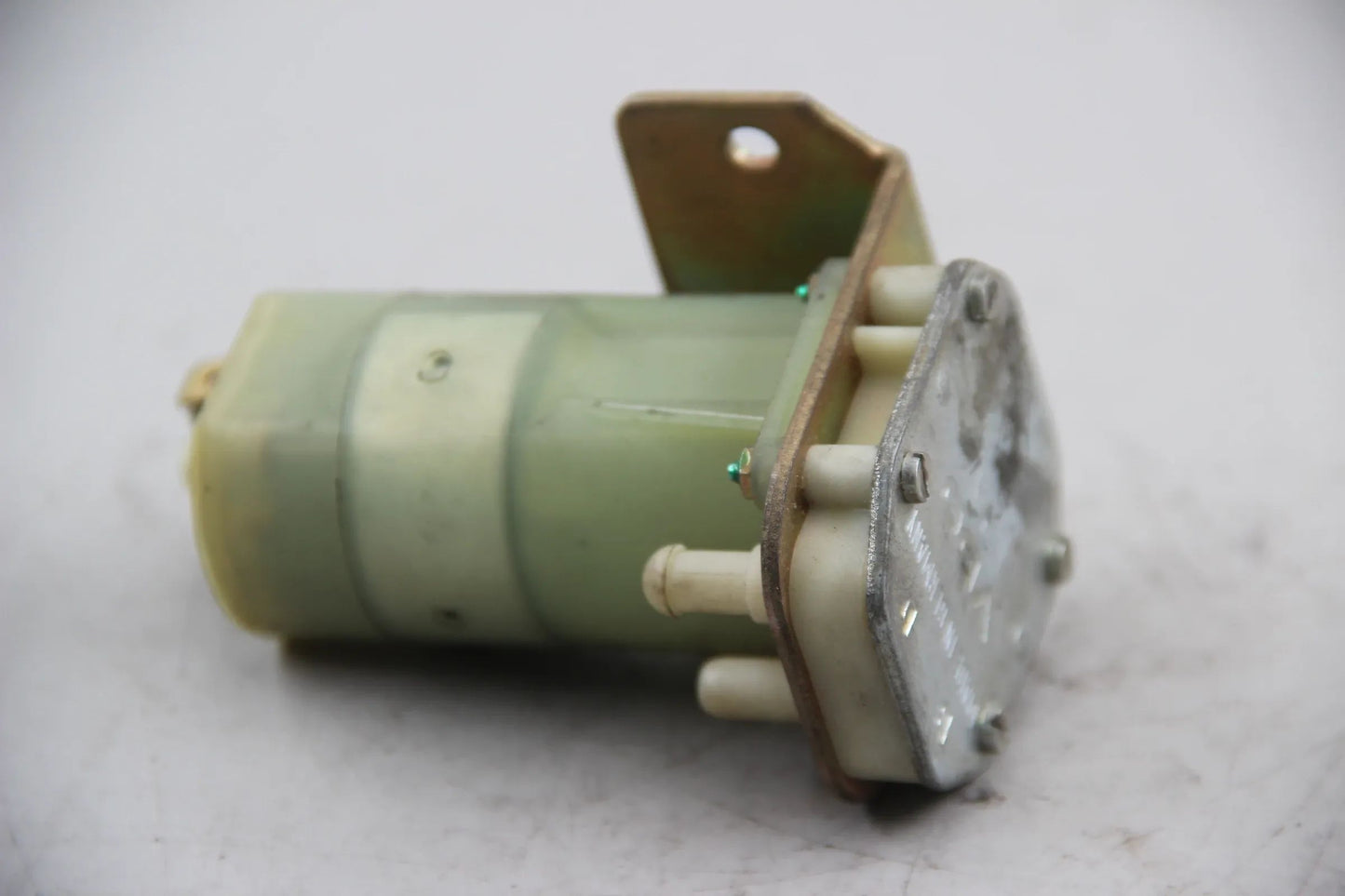 Original BMW E10 E3 E9 E12 518i 520i 528i 535i Waschpumpe NOS NLA 61671359115