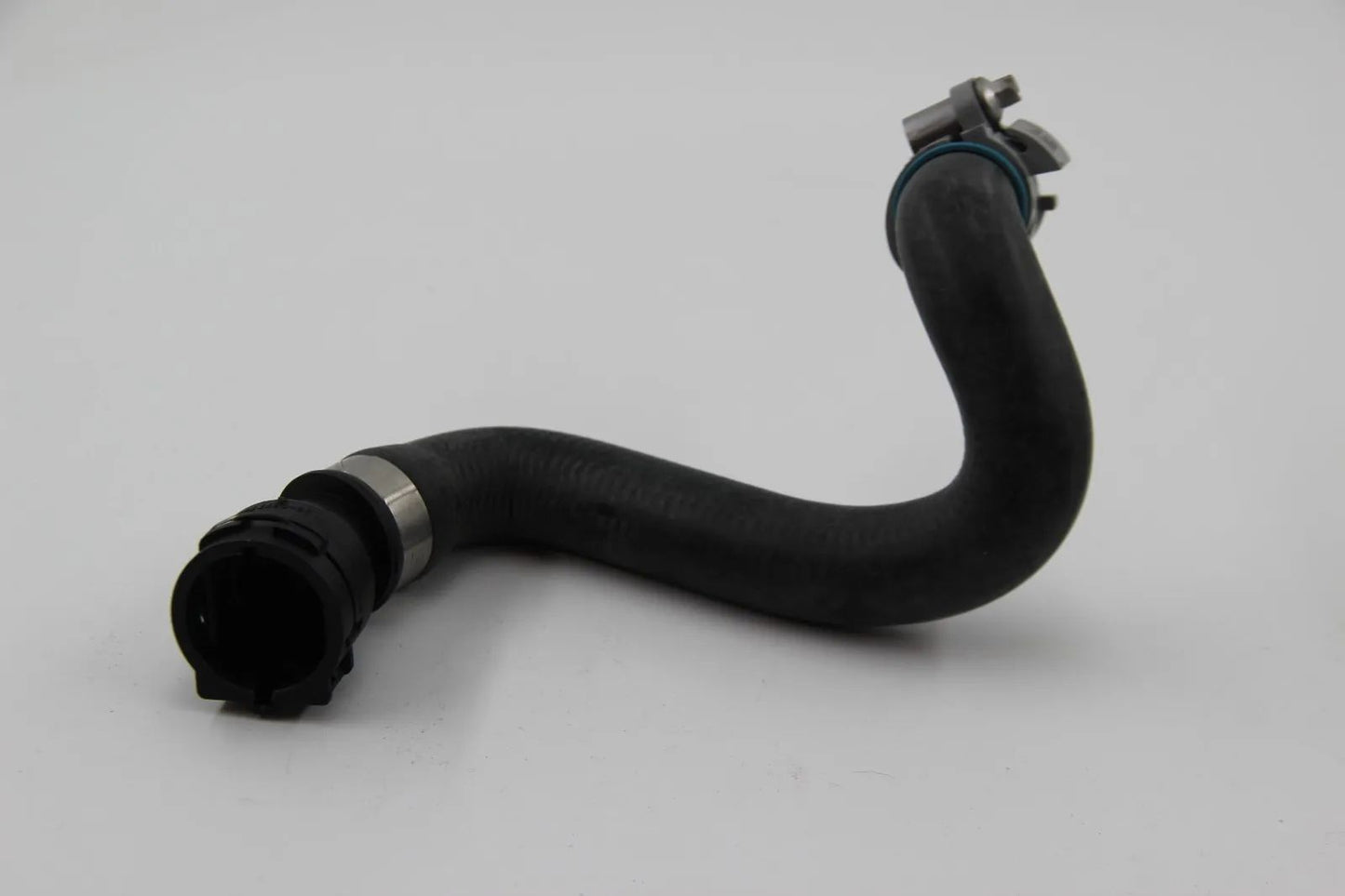 Original BMW E46 M3 S54 M3 CSL S54 Schlauch Heizkörper-Motorrücklauf 64216902680