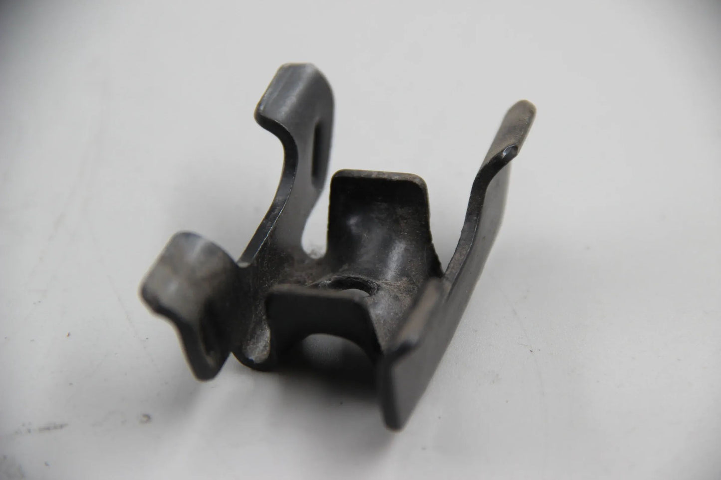 Original BMW E30 316i-325i M3 E12 E28 518i-535i M5 E24 Bügel 18211246056