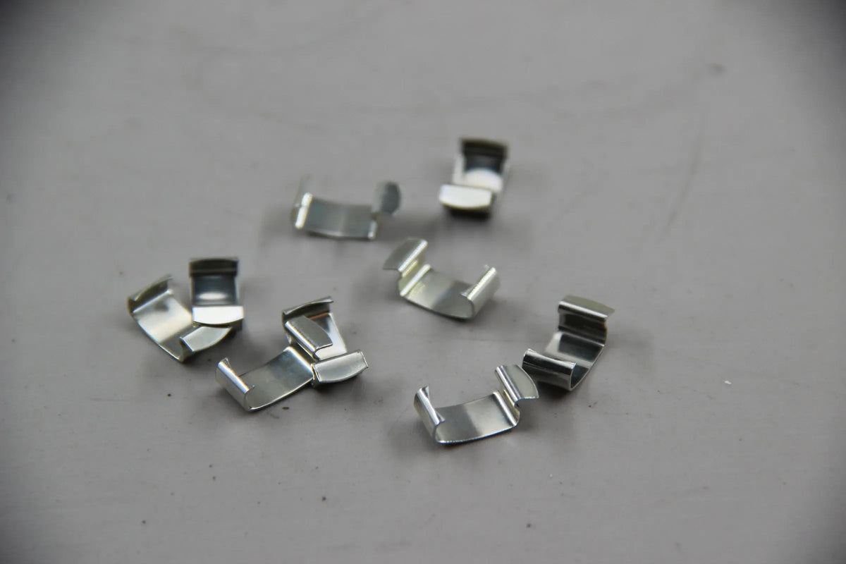 Original BMW E30 E36 E46 E34 E39 E32 E38 E31 E83 9x Klammer 64111370938