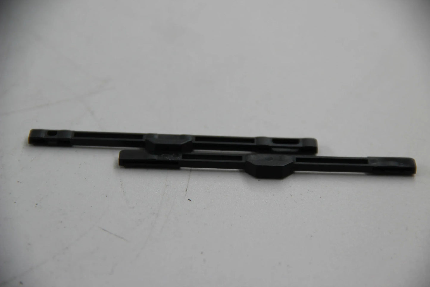 Original BMW E46 316i 318i 320i 323i-330i M3 2x Gleitstück rechts 54138246025