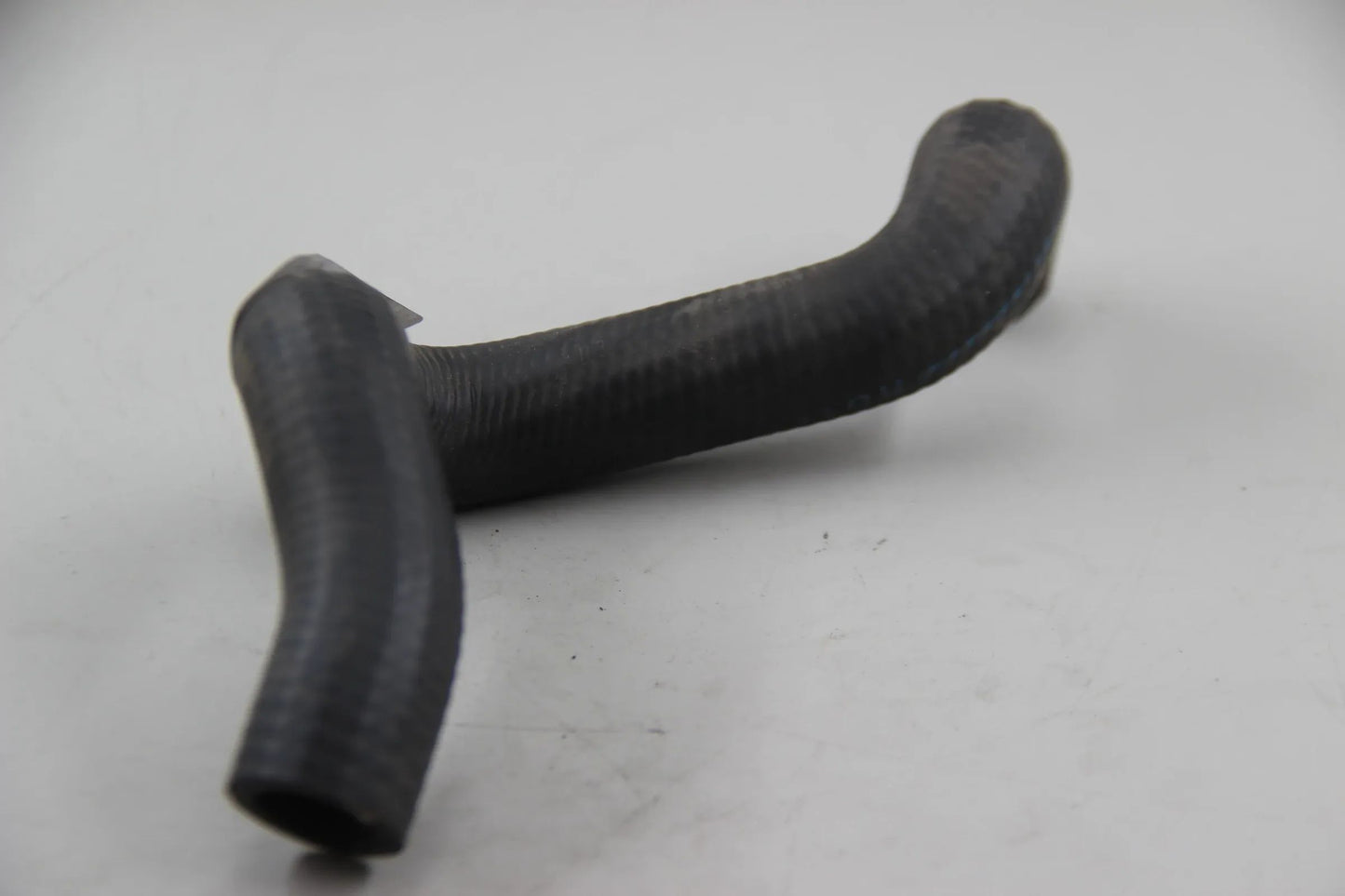 Original BMW E28 518 518i 520i 524d Wasserschlauch Vorlauf 2 64211370259