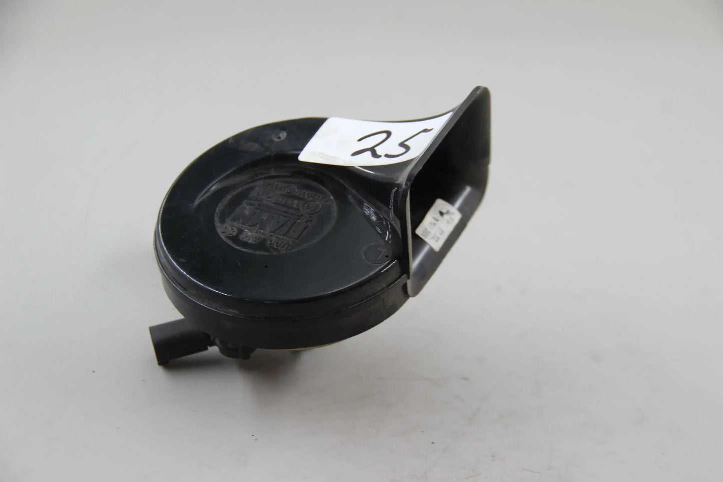 Original BMW E38 728i 730i 735i-750i L7 Fanfare Tiefton FIAMM 410HZ 61338361309