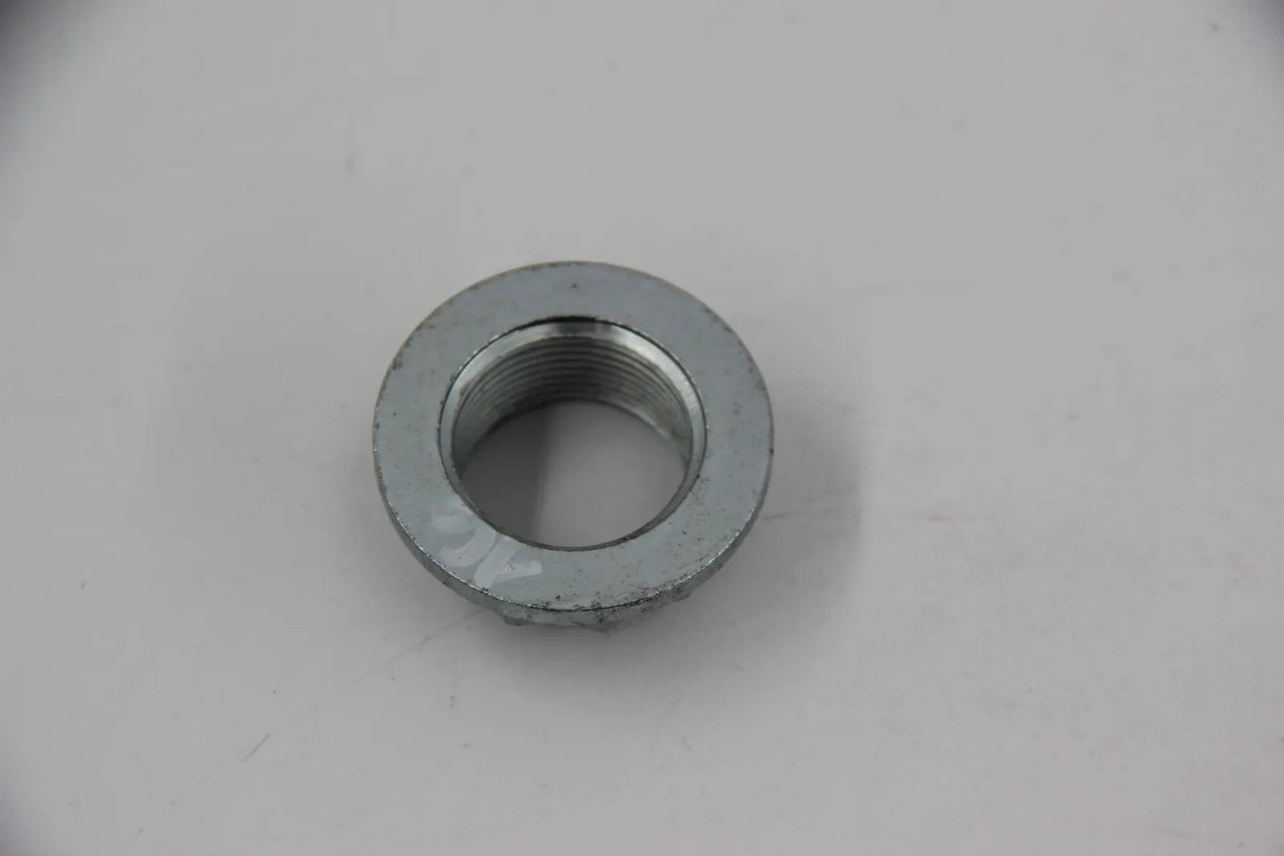 Original BMW E34 Z1 E90 E92 E36 E46 Bundmutter M24X1,5 Radlagerung  33411132565