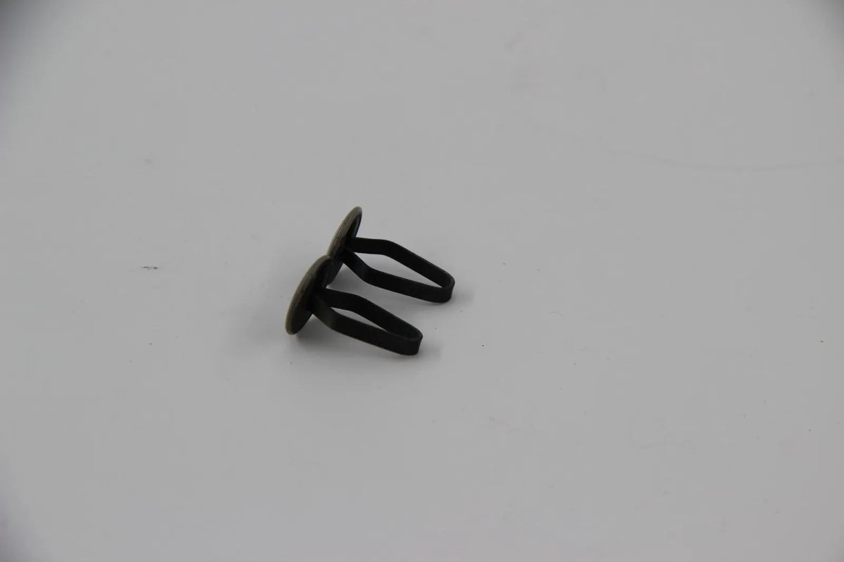 Original BMW E12 5er 518-535i M535i Limousine 2x Klammer NOS Clip 51461858756