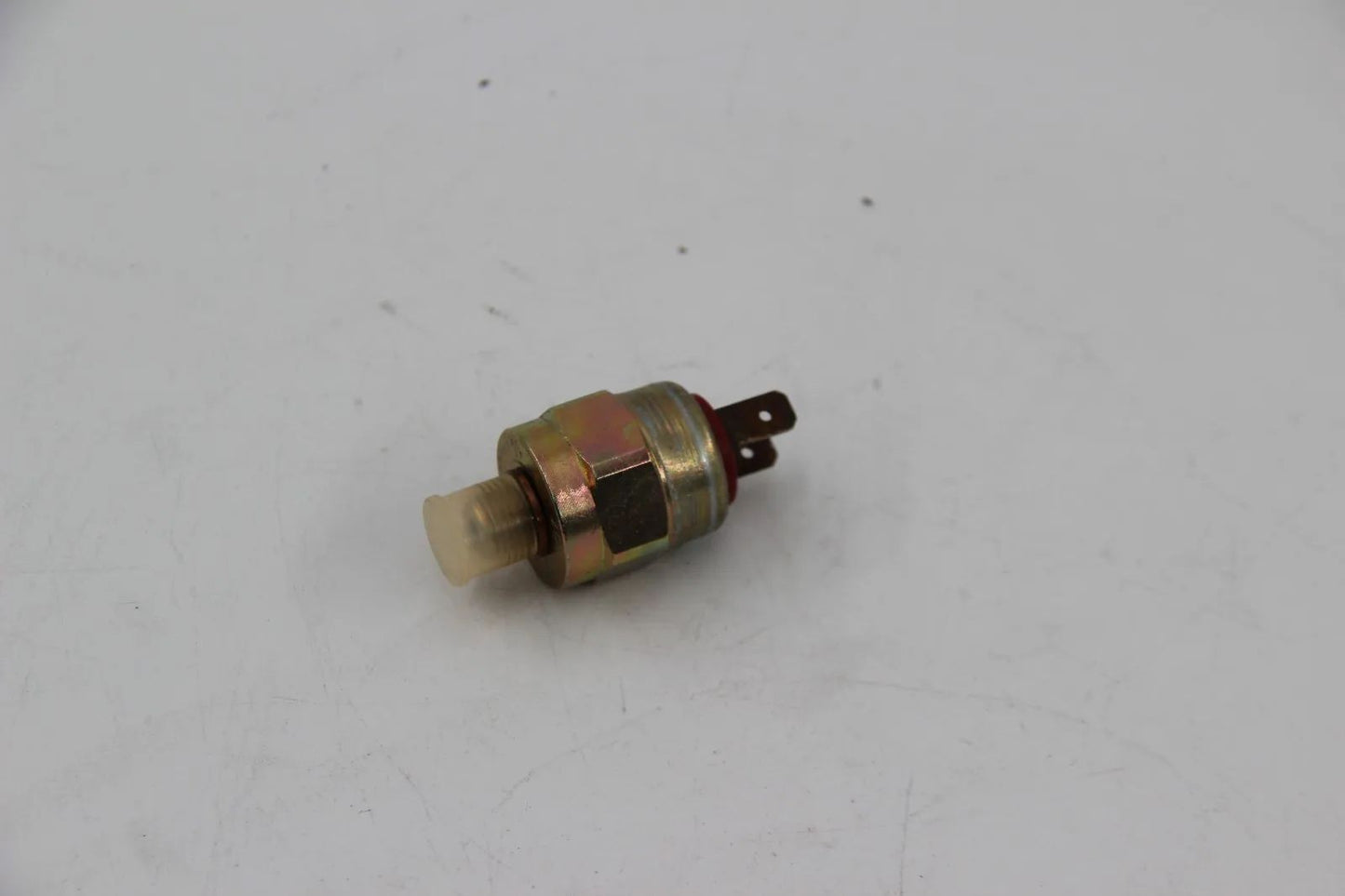 Original BMW E28 E24 E23 E32 E31 Öldruckschalter M10X1 ZYL. 34351182270