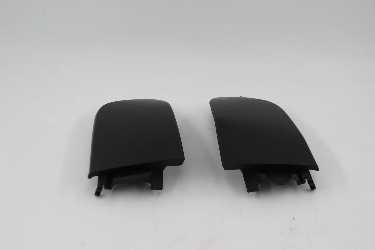 Original BMW E39 520i M52  Abdeckung Nebelscheinwerf. re+li 51118159356