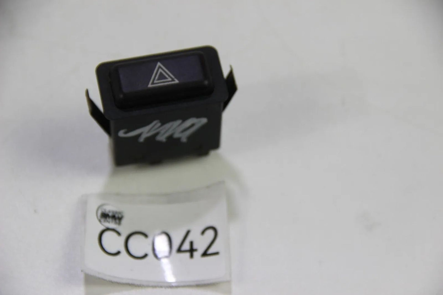 Original BMW E30 316i 318i 320i 325i M3 Warnblinker Schalter Hazard Switch