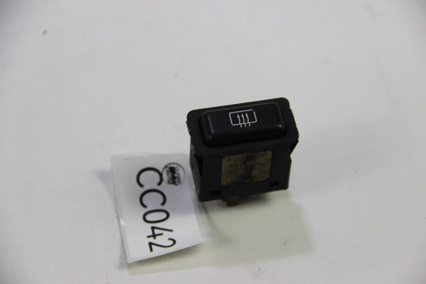 Original BMW E30 Heckscheibenheizungsschalter elektrisch 1381174