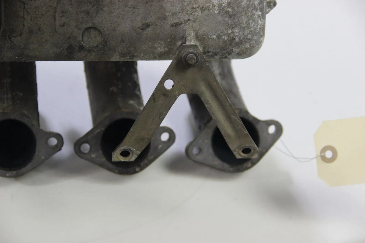 Original BMW E24 E23 E28 M30 Ansaugbrücke Intake Manifold 1266599