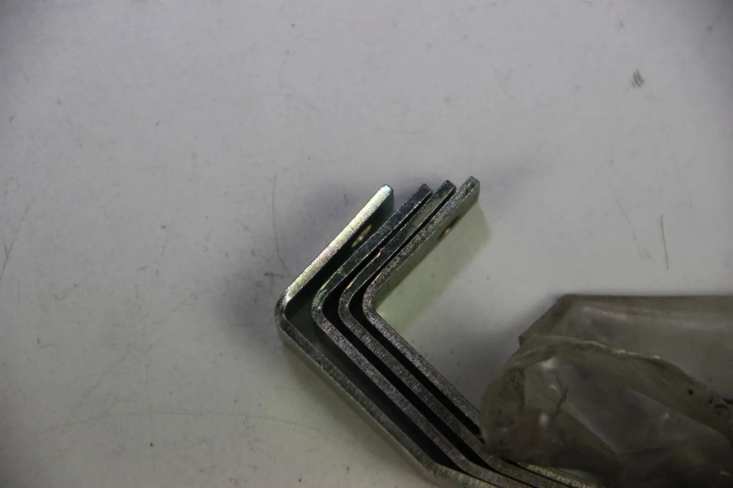 NEU Original BMW E12 520 M10 Winkel Menge 10 NOS 13311257936 Bracket Angle