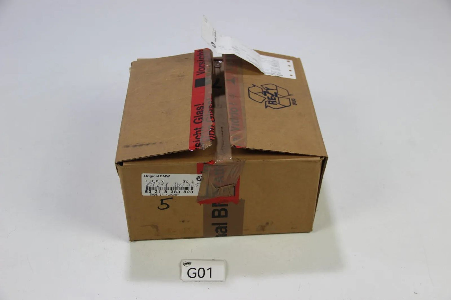 NEU Original BMW E46 Rücklicht Lampenträger links NOS 63218364925 3er Heckleucht