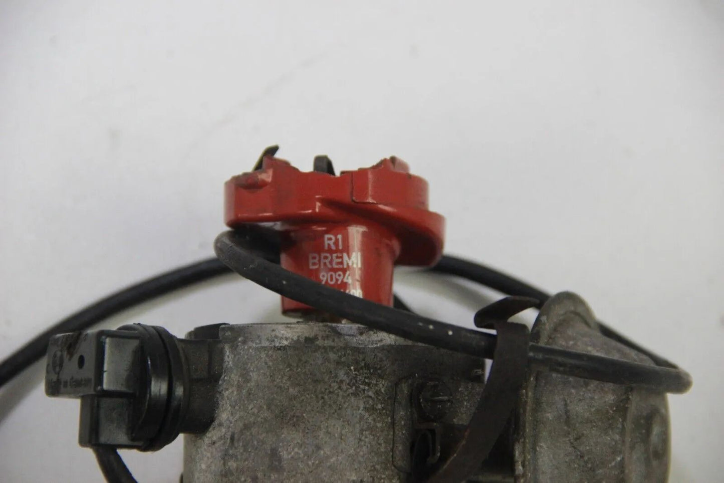 Original BMW E28 E30 318i 518i Zündverteiler Bosch 0237005011 M40 3er 5er OEM