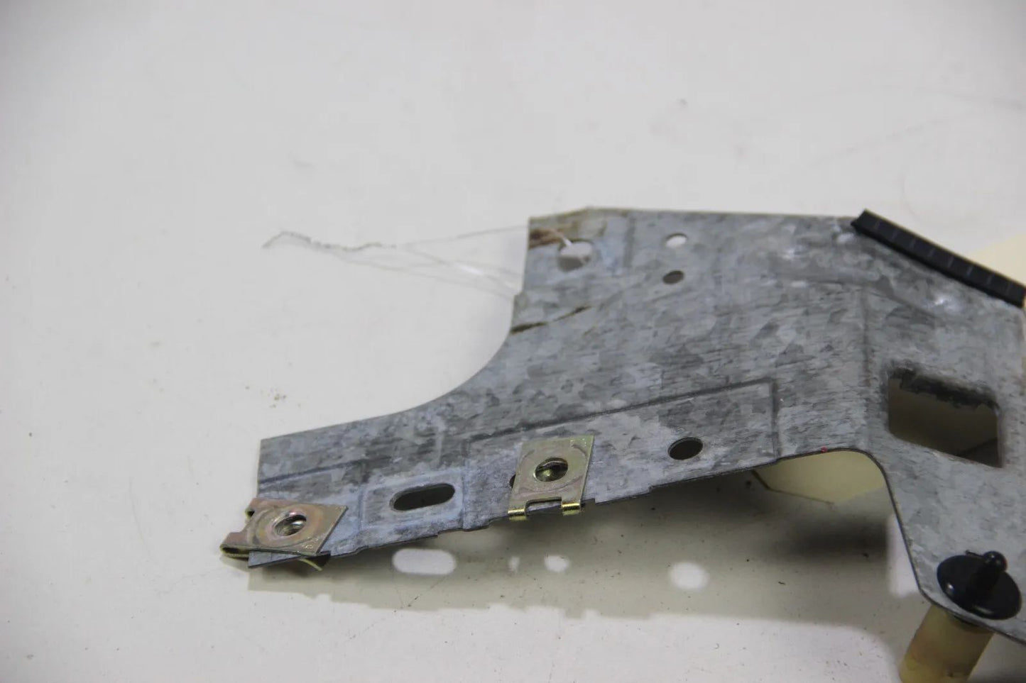 Original BMW E30 Steuergerät Motorsteuergerät Halterung silber 316i 318i 320i 32