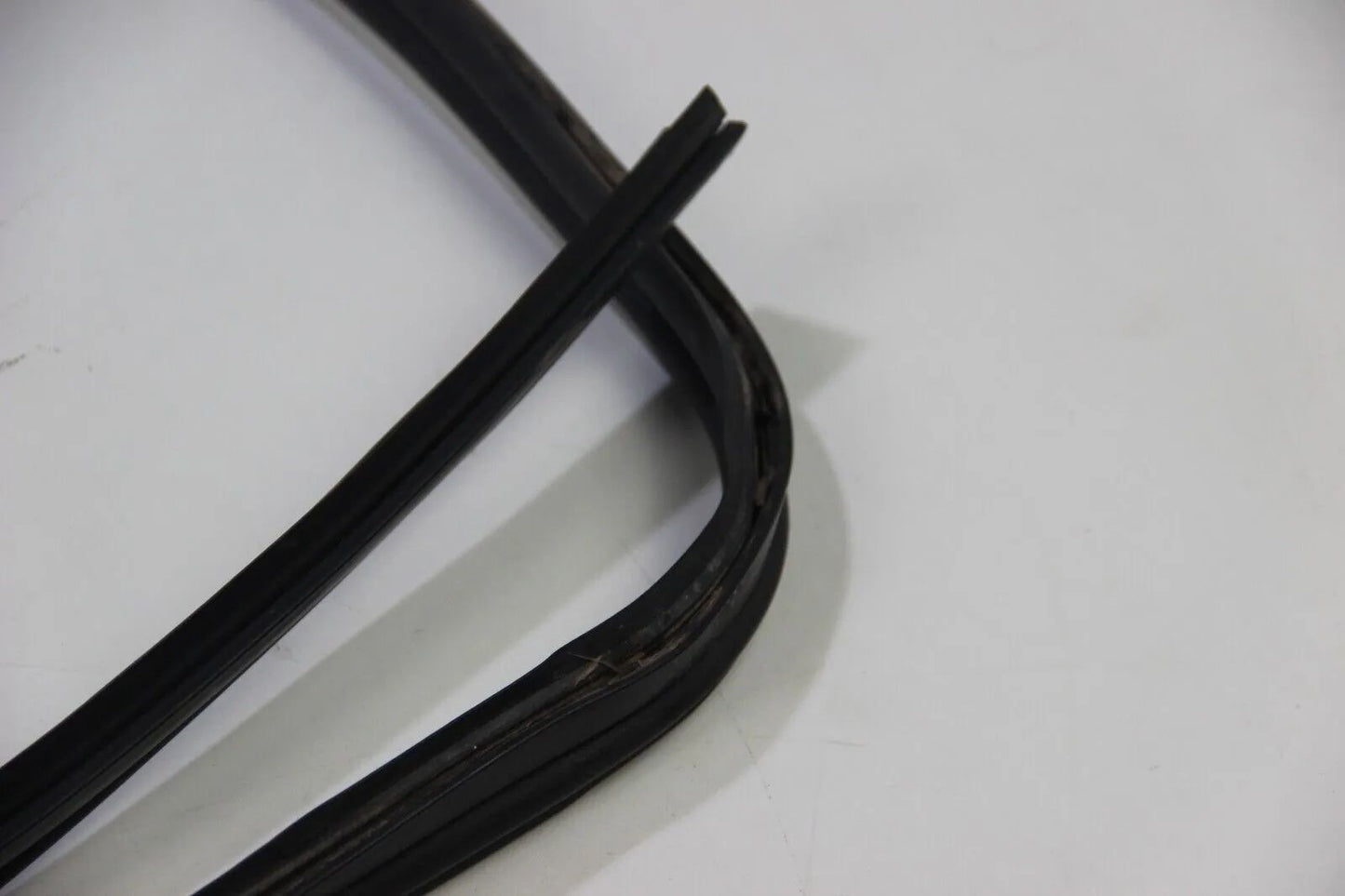 Original BMW E30 M3 Motorhaube Dichtung Motorraum Long Version S14