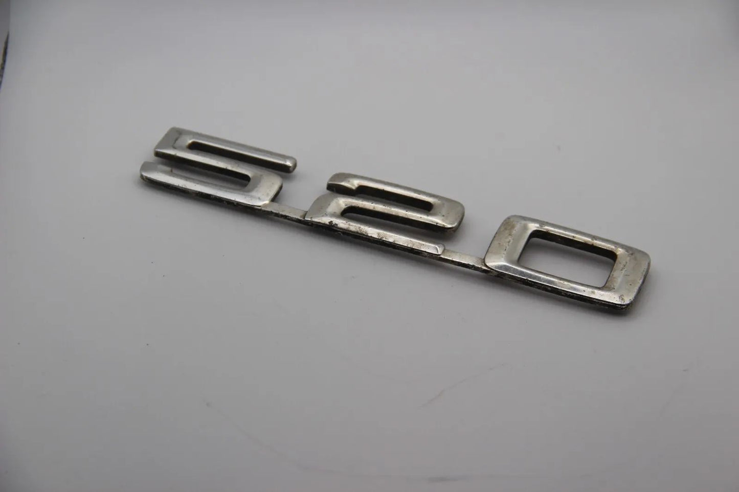 Original BMW 520 Modellbezeichnung Emblem Badge Schriftzug 51141869974 Schild