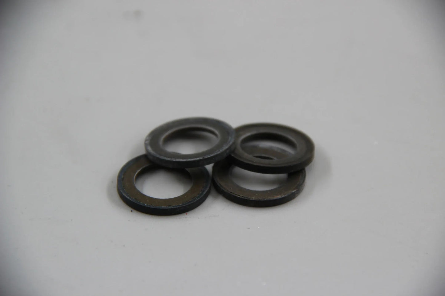 Original BMW E30 324d 324td E28 524d 524td E34 524td 4x Dichtscheibe 11121287213