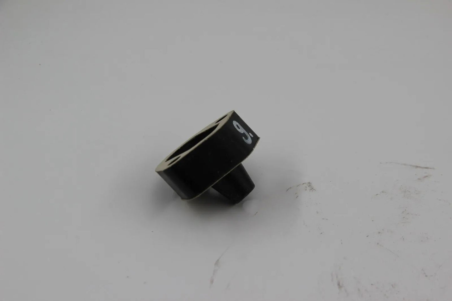 Original BMW E21 320 E12 520 Isolierflansch D=9,5MM NOS 13311721615