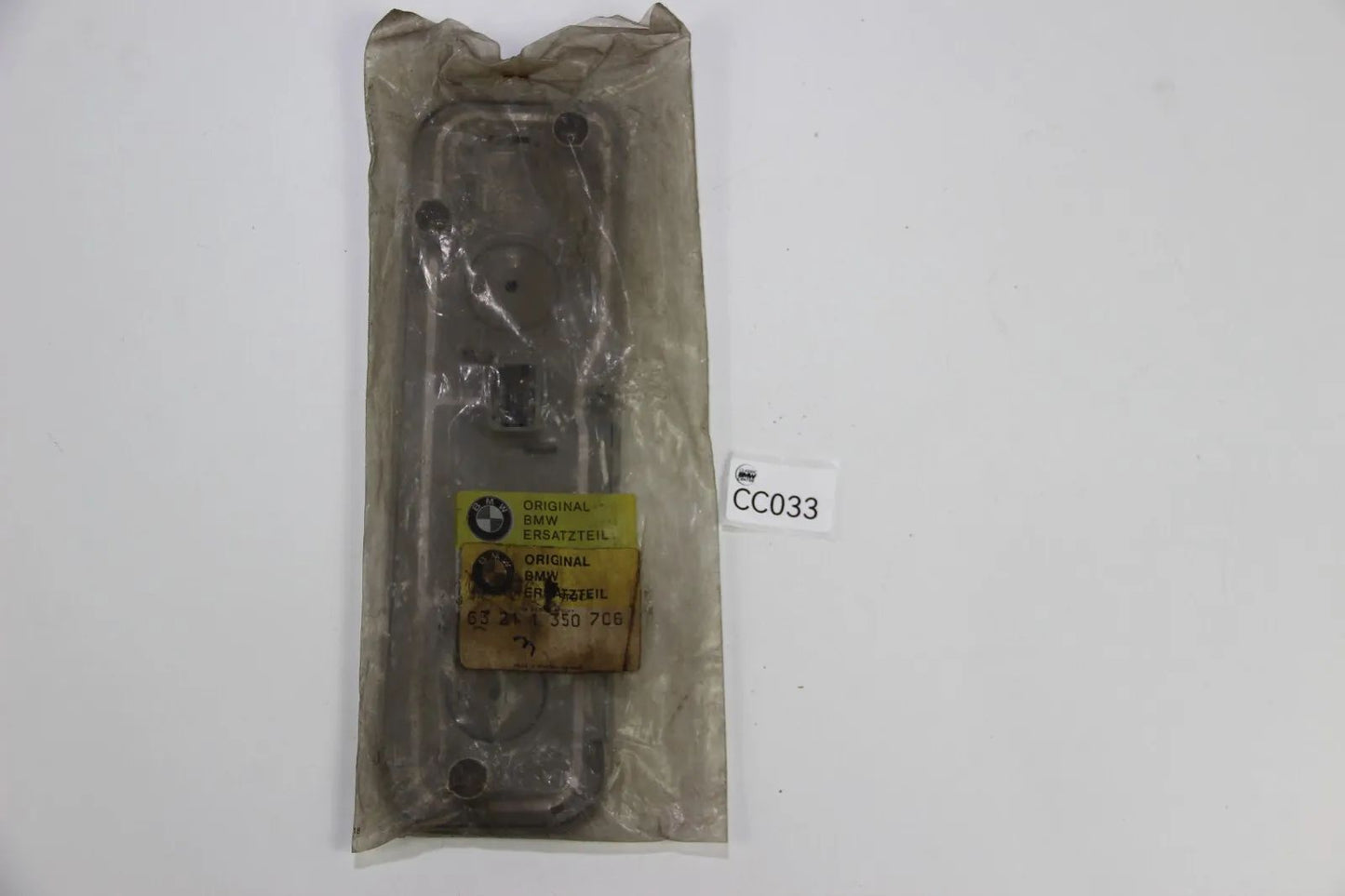 NEU Original BMW E3 2500 2800 Abdeckung rechts Rücklicht Heckleuchte 63211350706