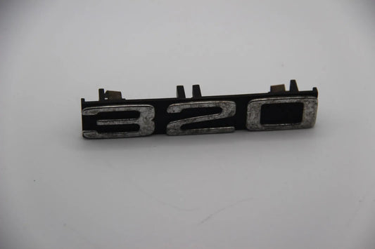 Original BMW E21 320 Kühlergrill Modellbezeichnung Emblem Badge Schriftzug