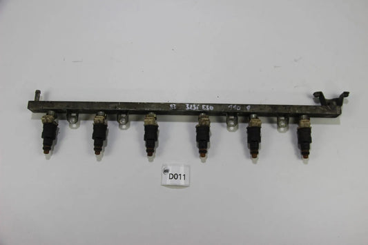 Original BMW E30 323i Einspritzleiste Fuelrail mit Injektoren 3er Benzin OEM