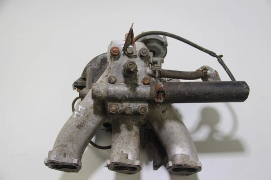 BMW M30 Oldtimer Vergaser Ansaugbrücke Krümmer 6 ZYL 1254376