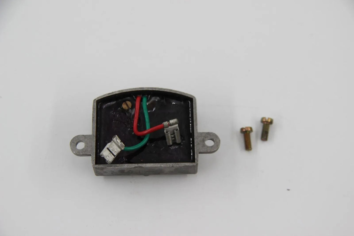 Original BMW E21 320 M20 E30 316 M10 E28 518 M10 Regler Motorola NOS 12311707245