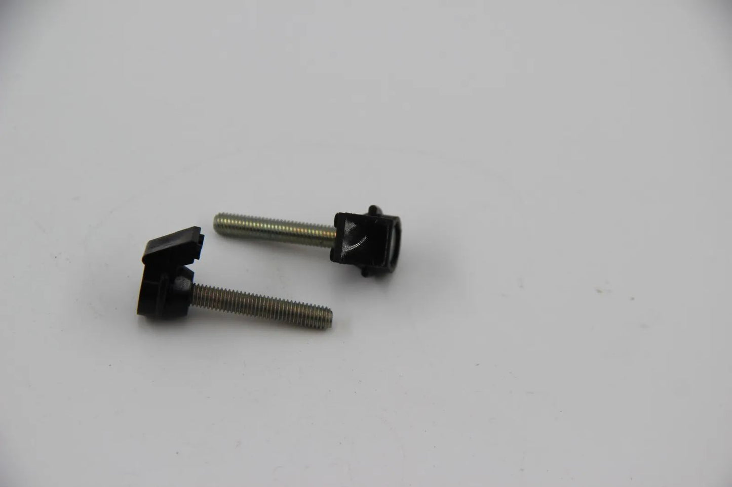 Orig BMW E3 E9 M30 E12 M10 M30  Einstellschraube Scheinwerfer 2Stk 63121354448