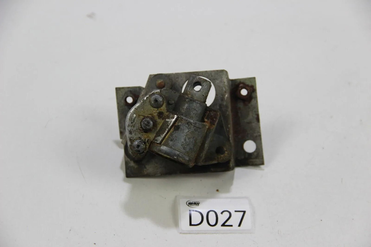 Original BMW E10 E9 Dreieckscheibe Dreh-Mechanismus links Halterung