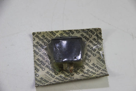 Original BMW E23 E28 E30  Schalter Switch Luftverteilung Mitte 61311366493