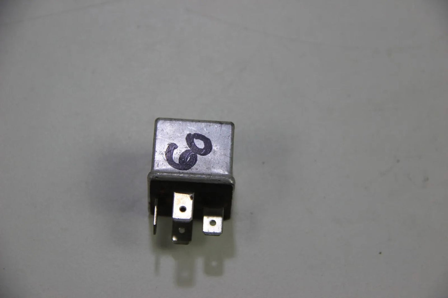 Original BMW E30 E28 E24 Diodenrelais Relay Oldtimer 61311373381