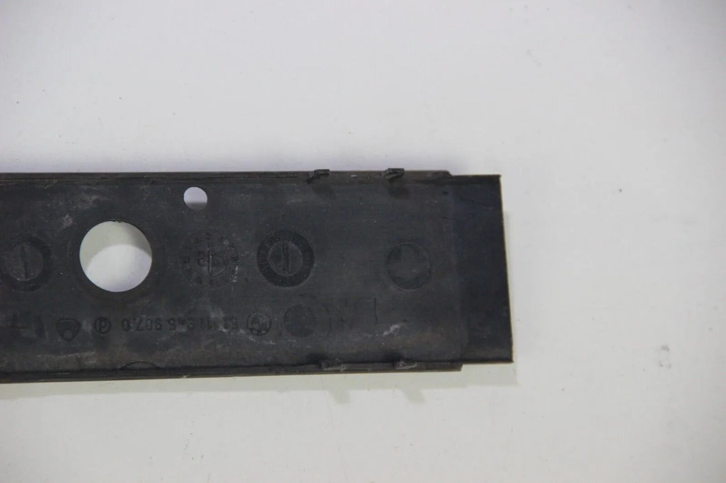 Original BMW E30 Stossleiste Stoßstange vorne links 51111945907 Zierleiste 3er