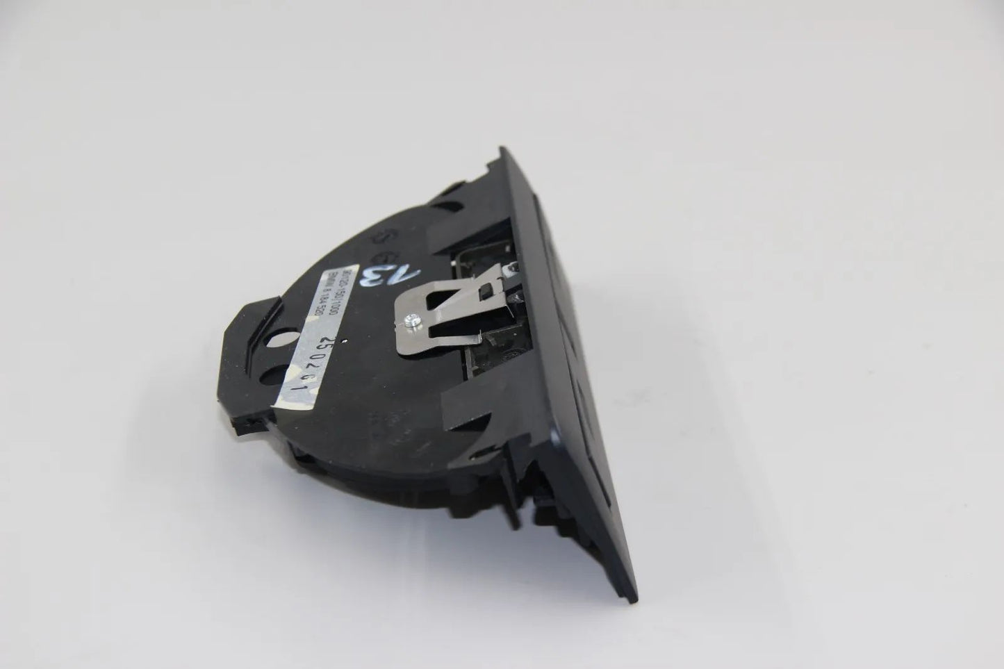 Original BMW E39 Limo/Touring  Getränkehalter hinten schwarz NOS  51168184520