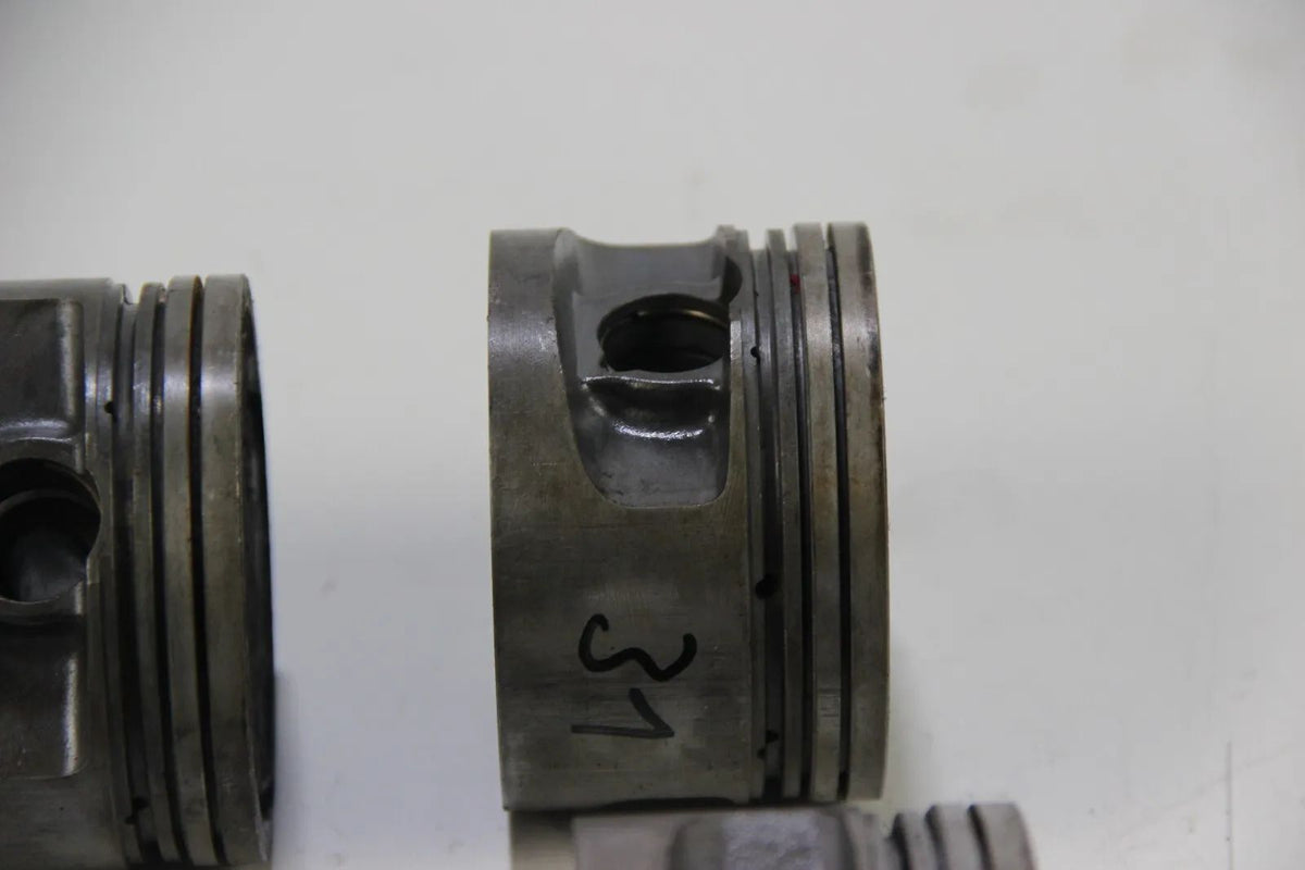 Original BMW E30 M3 S14 S14b23 2.3 4x Kolben Mahle 93v81 93,335mm  Piston