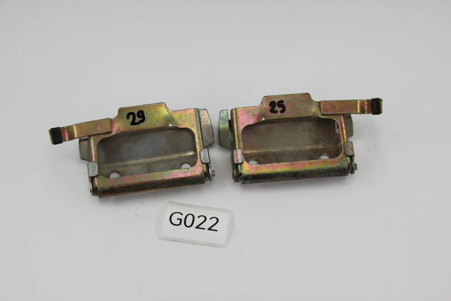 BMW E3 2.8 3.0 3.3 Si Grundplatte Re+Li Klappgriff NOS 51211800423 51211800424