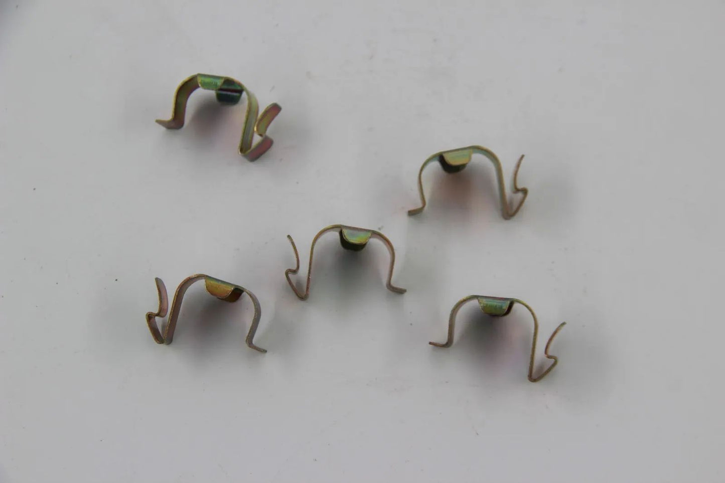 BMW E21 315-323i E12 518-535i E23 7er 5x Klammer Clips Frontklappe 51231833008