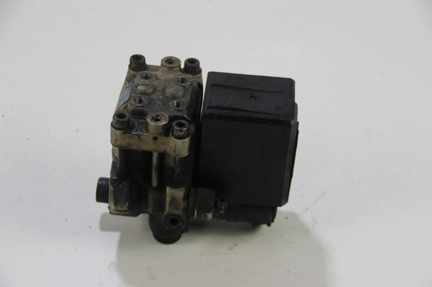 BMW E24 635csi ABS Hydroaggregat ABS Pumpe Steuerung Hydropumpe 0265201009