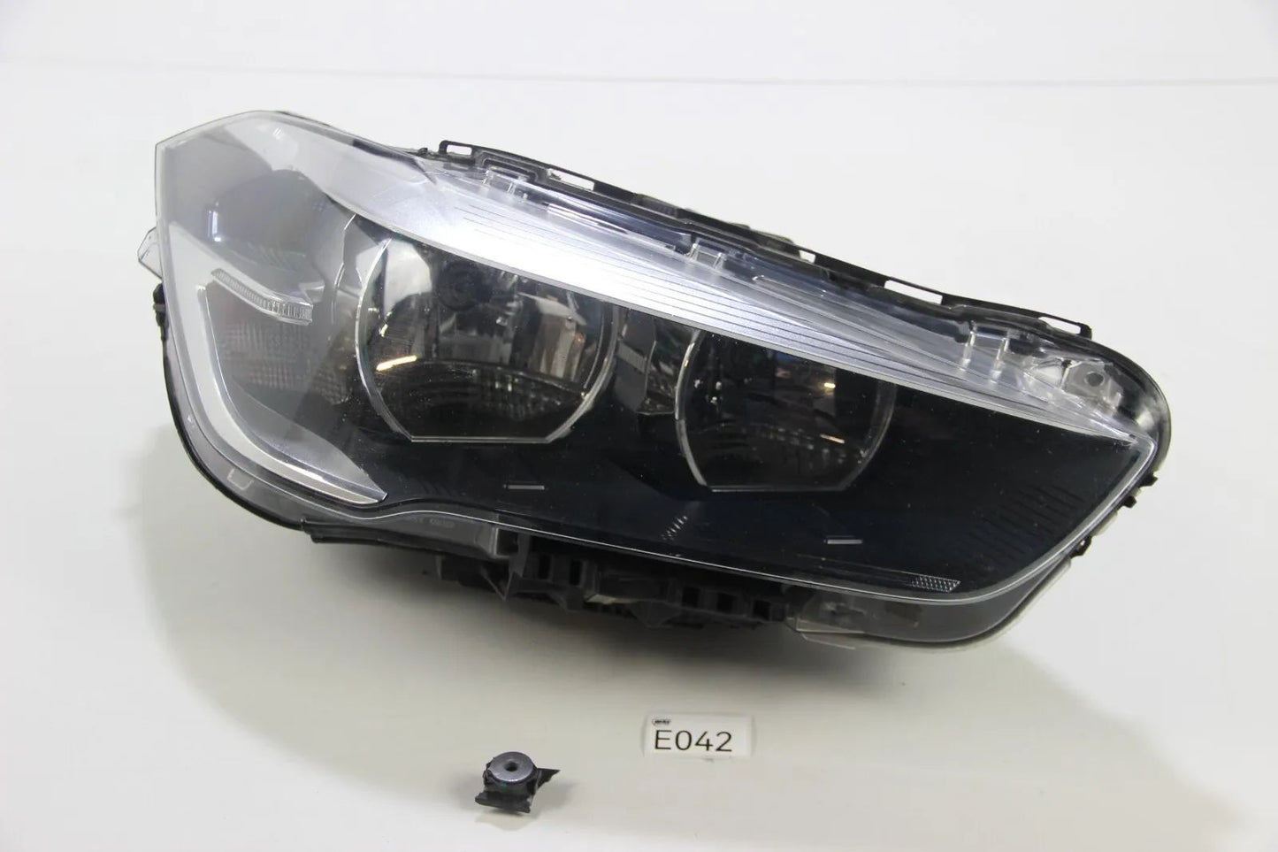 BMW X1 F48 ab 2014 Hauptscheinwerfer Scheinwerfer vorne Rechts  63117346534