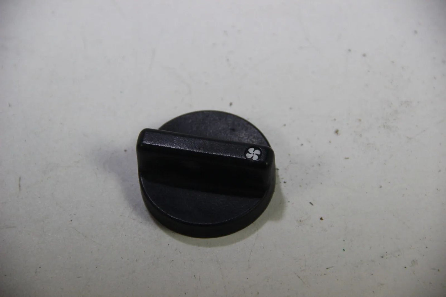 Original BMW E24 E28 6er 5er 635csi 518-535ii Drehknopf Lüftung Switch  1368503