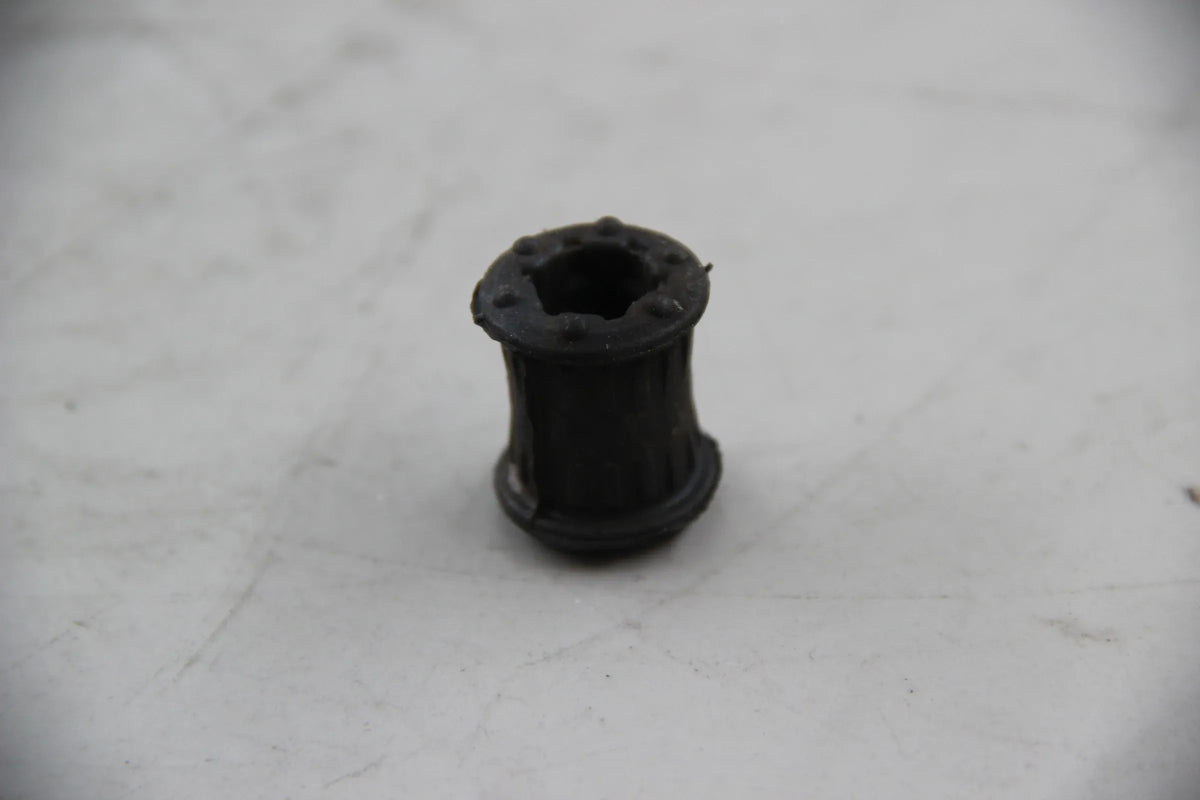 Original BMW E28 518i-535i M5 E24 E23 Z1 Lagerbuchse rund L=26MM 25111220832