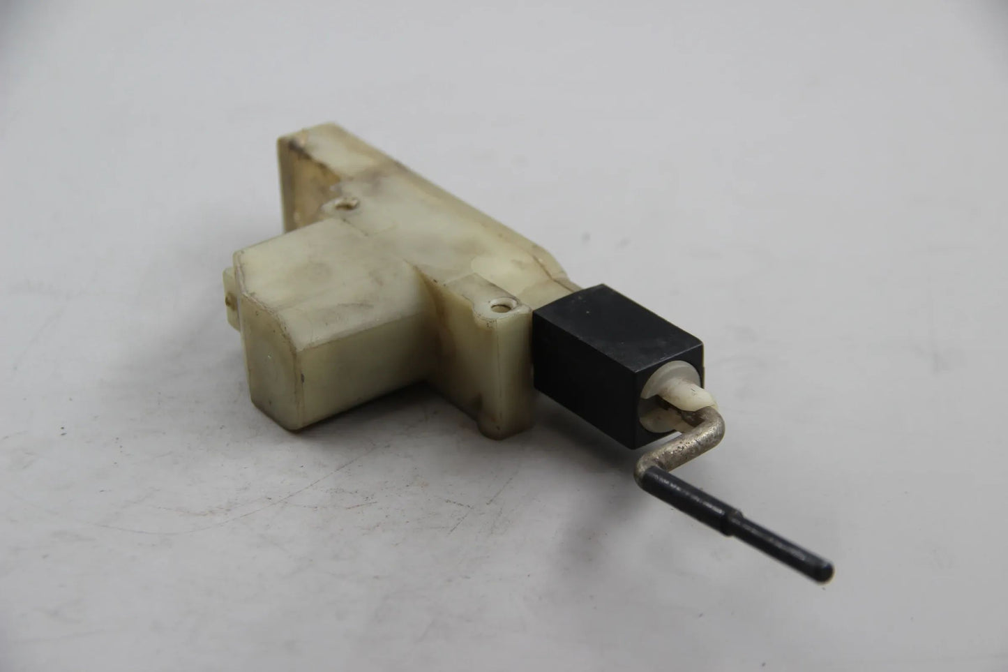 Original BMW E30 M3 3er Stellantrieb Einfüllklappe 51261372572