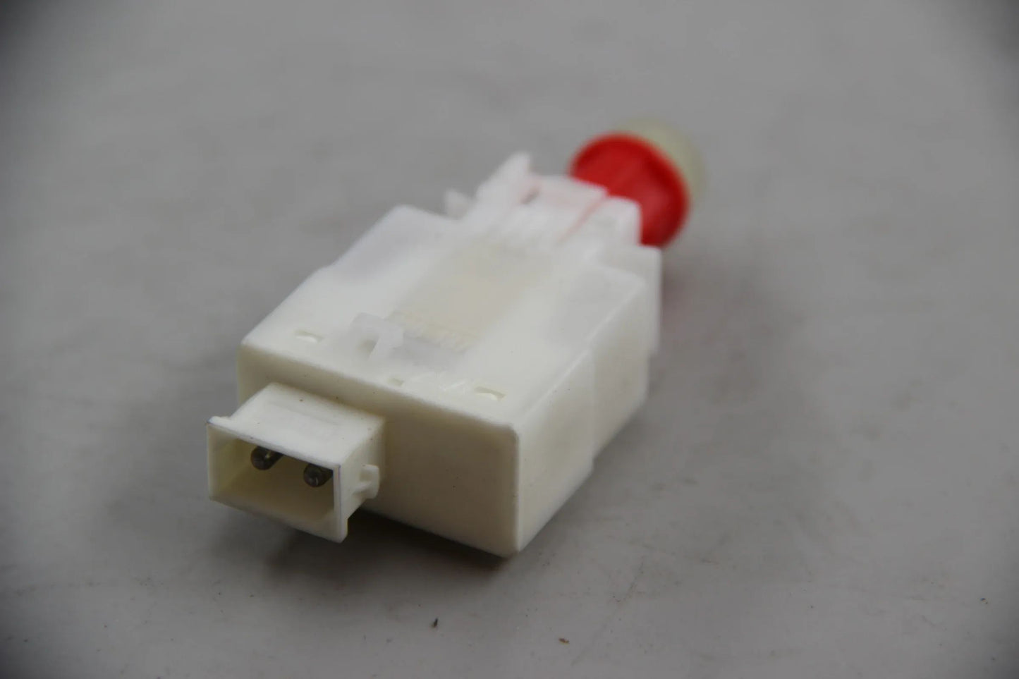Orig. BMW E30 E36 E46 E34 E39 E24 E32 E31 Kupplungsschalter 2-Polig 61318360421